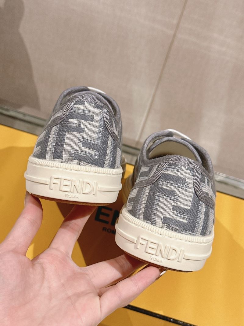 Fendi Low Shoes